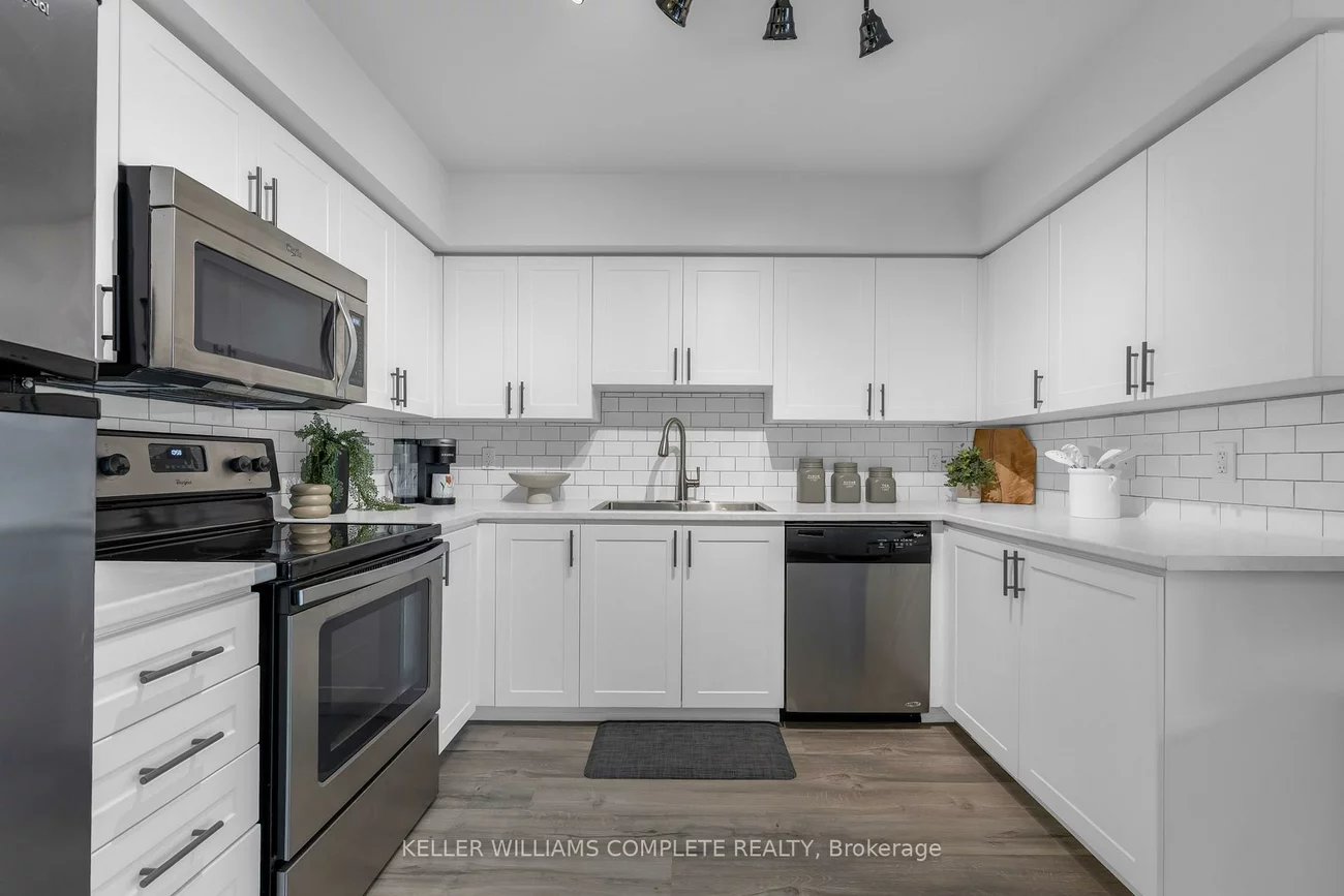 2468, POST, 1015 - RO River Oaks, Oakville