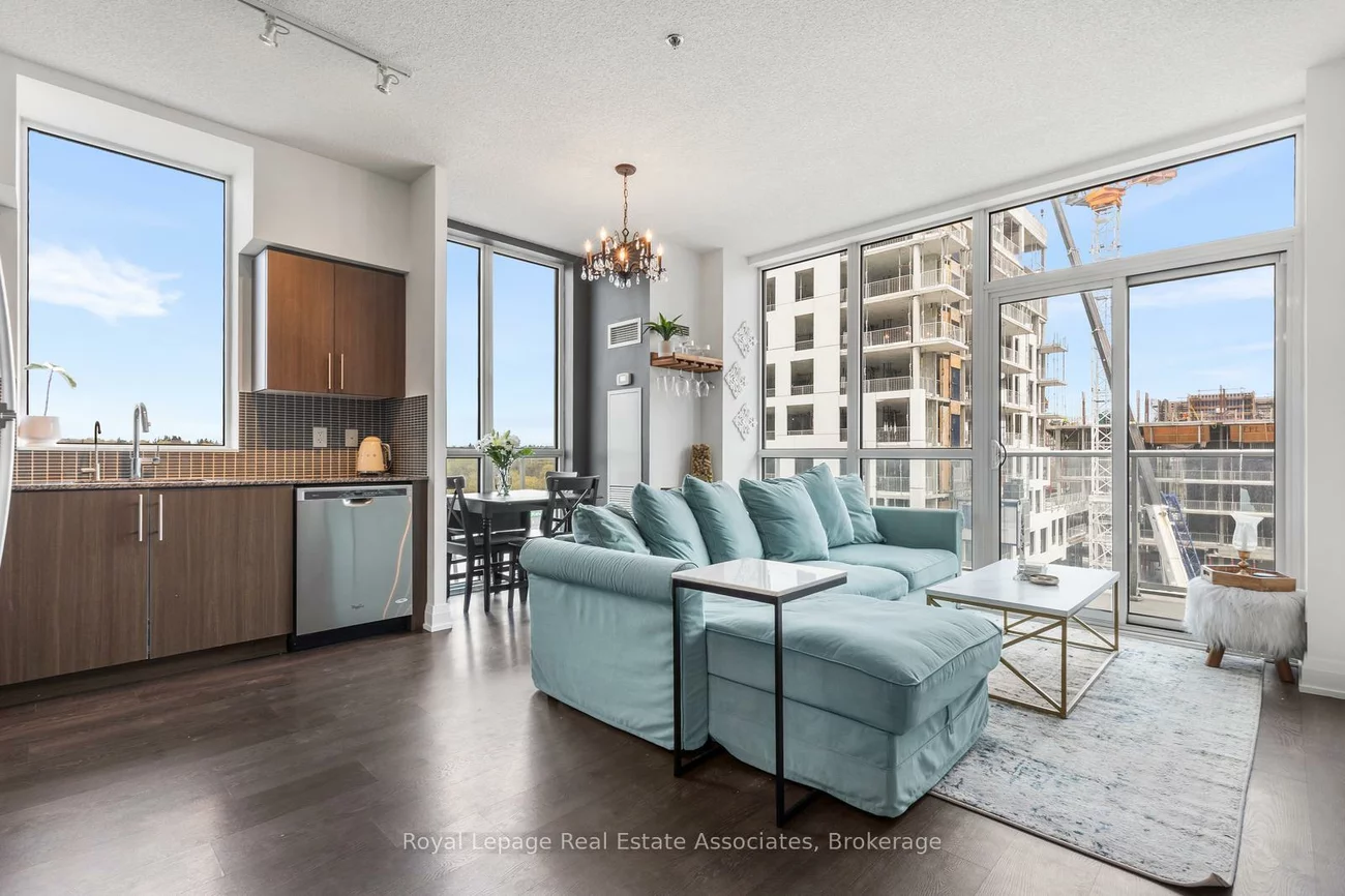 65, Speers, 1002 - CO Central, Oakville
