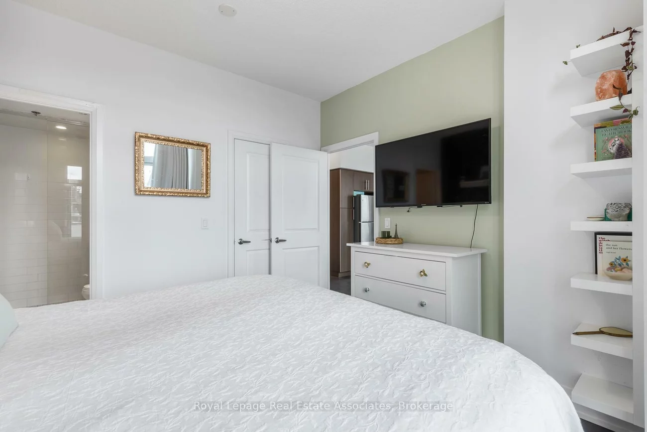 65, Speers, 1002 - CO Central, Oakville