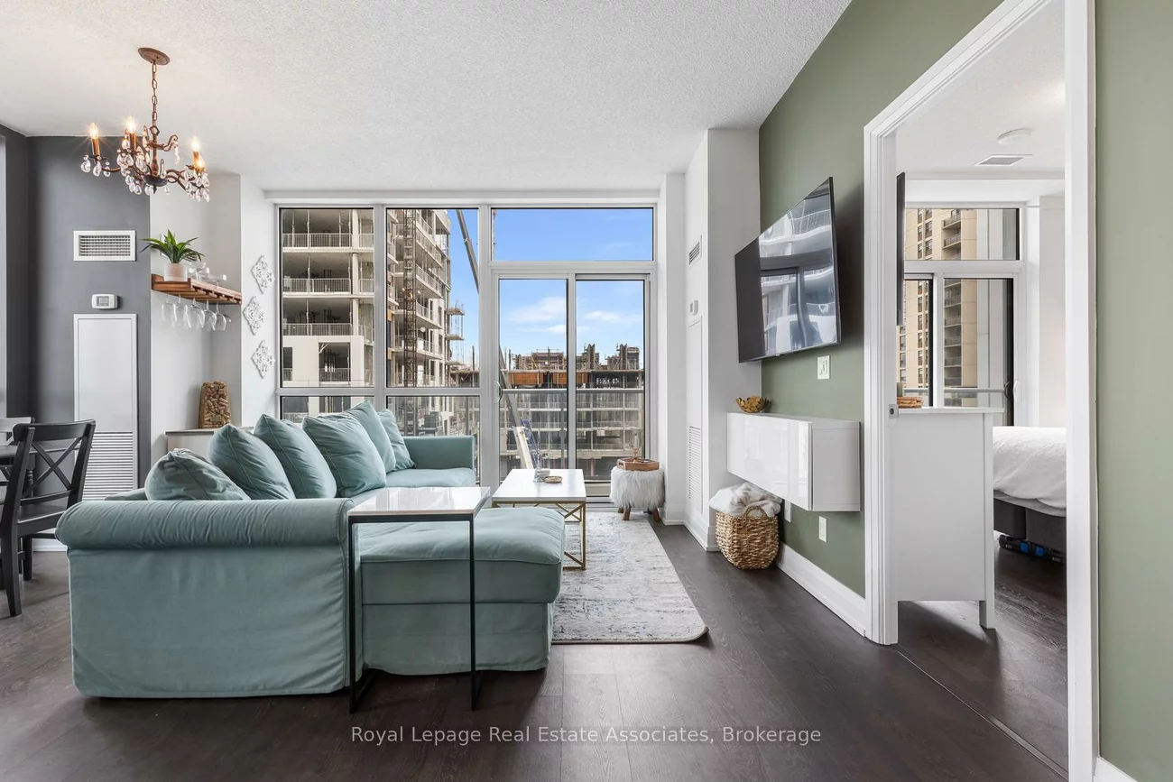 65, Speers, 1002 - CO Central, Oakville