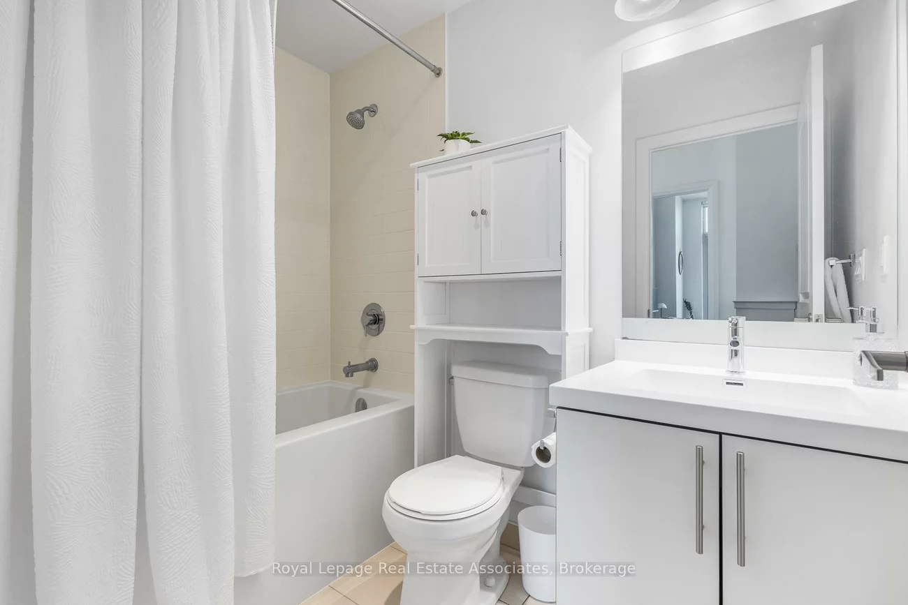 65, Speers, 1002 - CO Central, Oakville