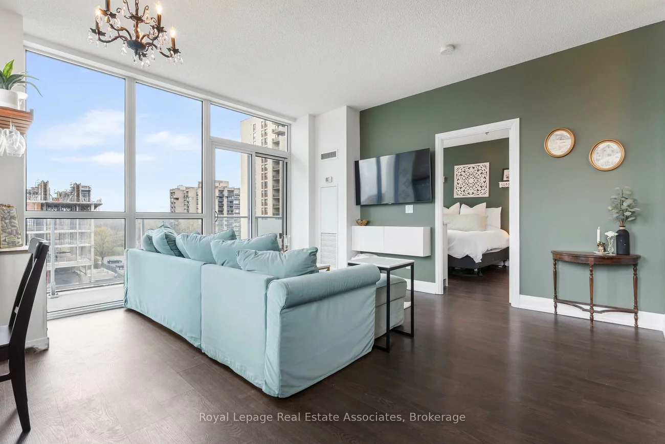 65, Speers, 1002 - CO Central, Oakville