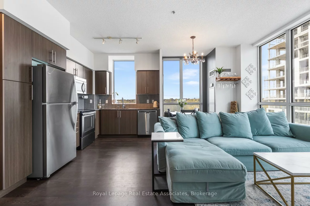65, Speers, 1002 - CO Central, Oakville