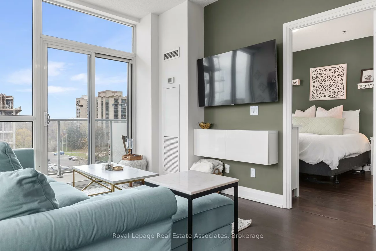 65, Speers, 1002 - CO Central, Oakville