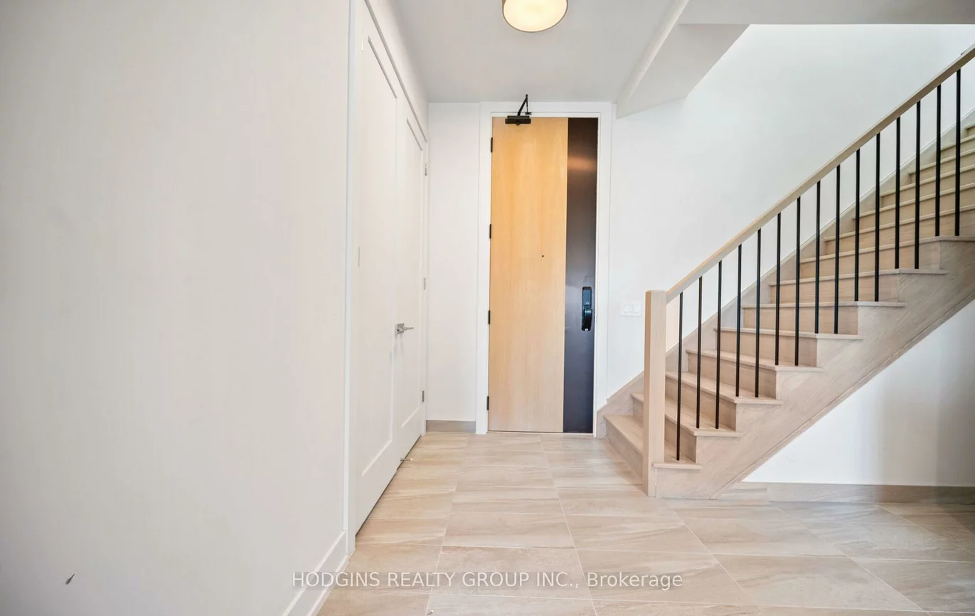 123, Maurice, 1002 - CO Central, Oakville