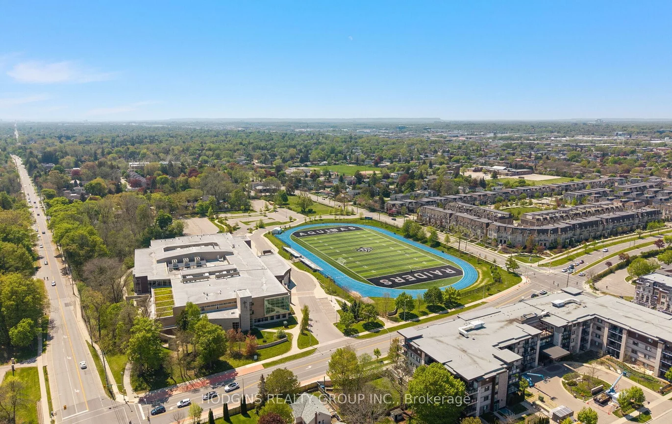 123, Maurice, 1002 - CO Central, Oakville