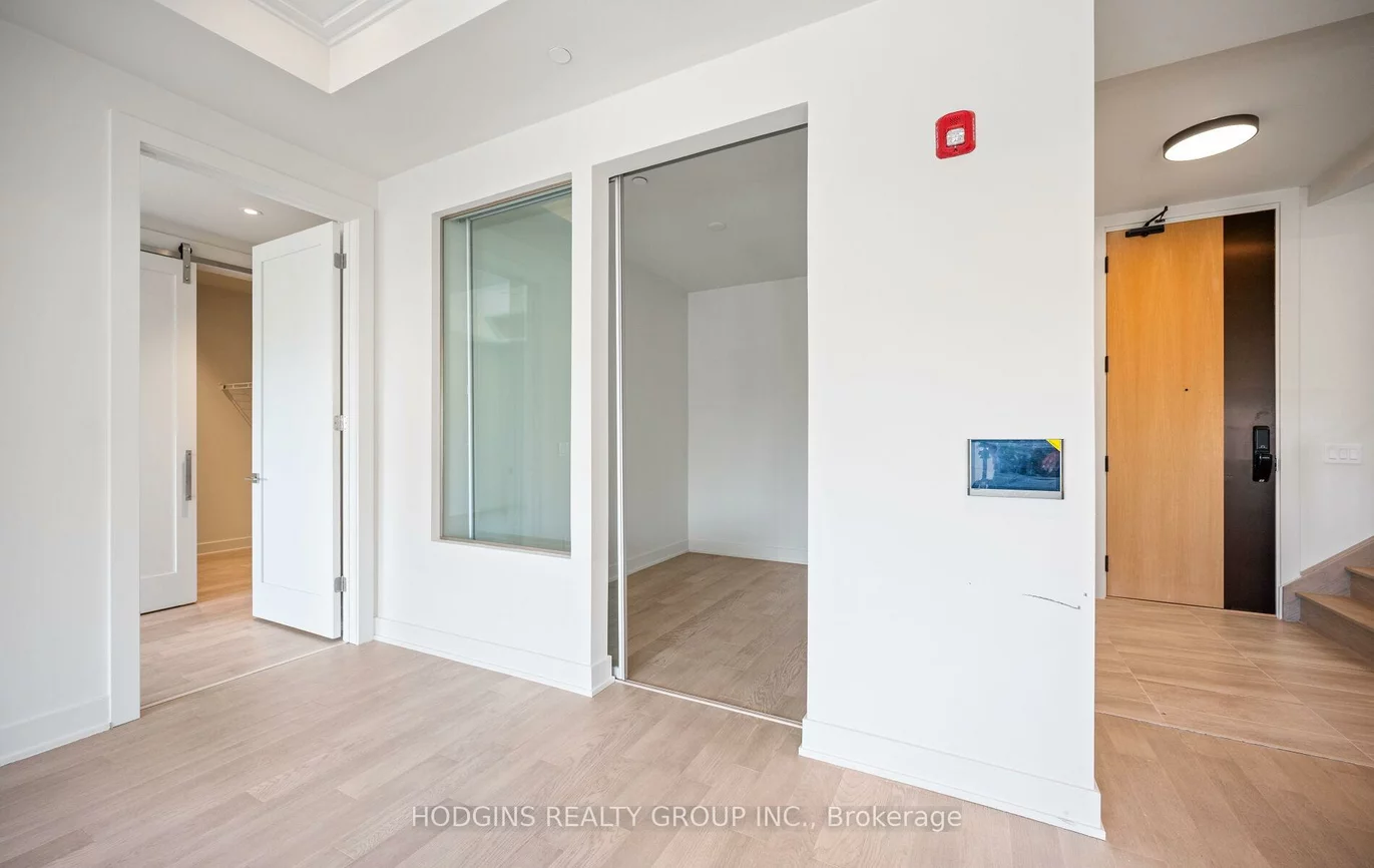 123, Maurice, 1002 - CO Central, Oakville