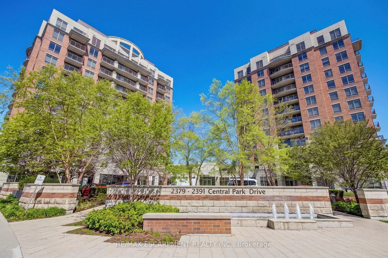 2379, Central Park, 1015 - RO River Oaks, Oakville