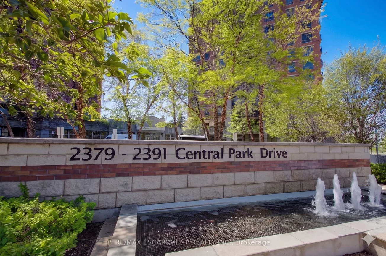 2379, Central Park, 1015 - RO River Oaks, Oakville
