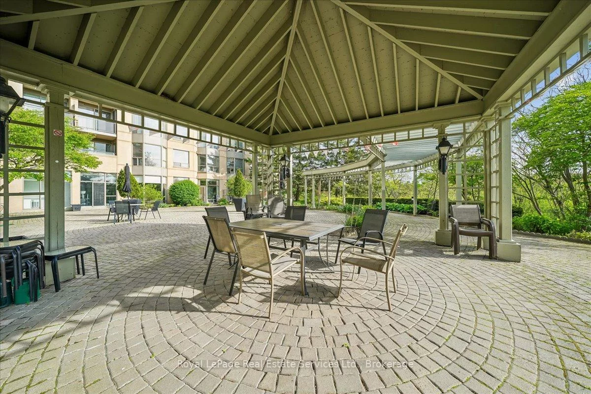 2511, Lakeshore, 1001 - BR Bronte, Oakville