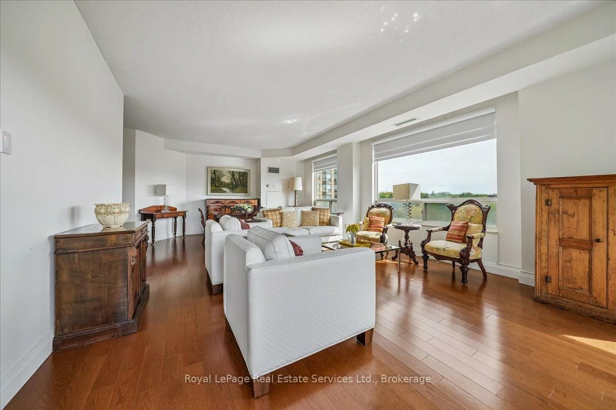 2511, Lakeshore, 1001 - BR Bronte, Oakville