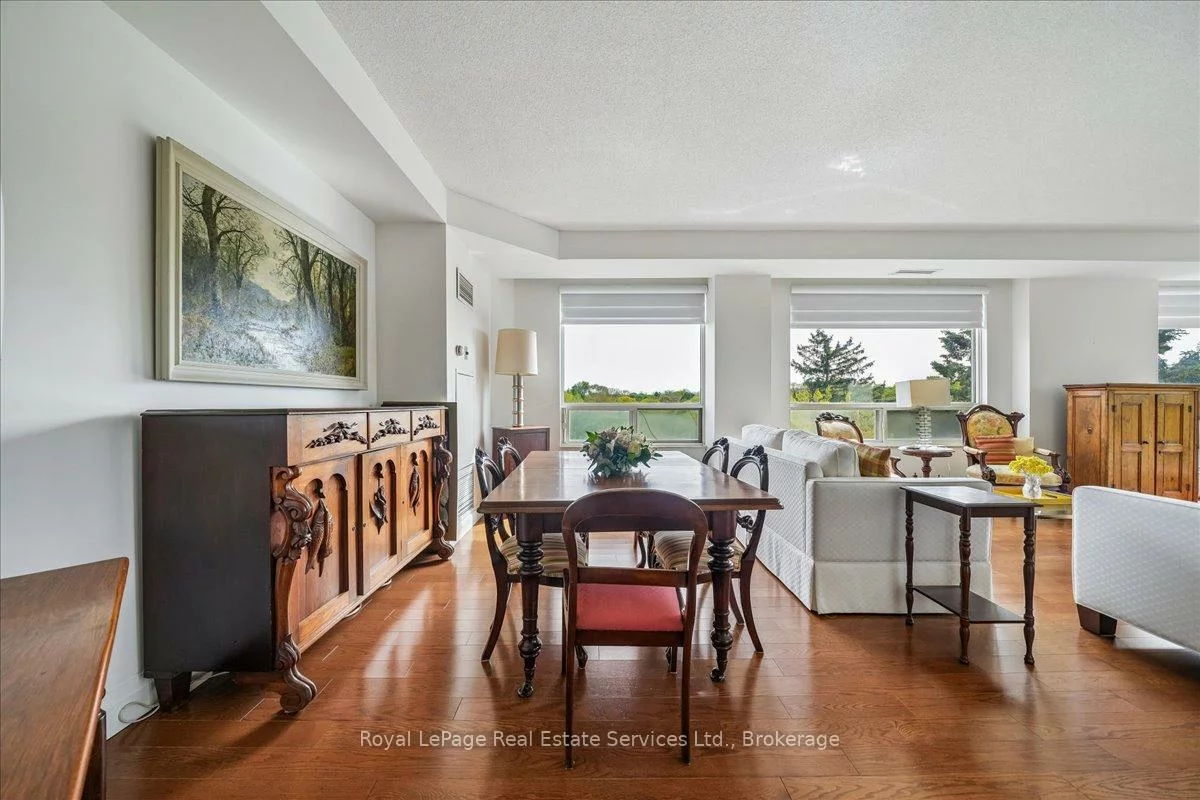 2511, Lakeshore, 1001 - BR Bronte, Oakville
