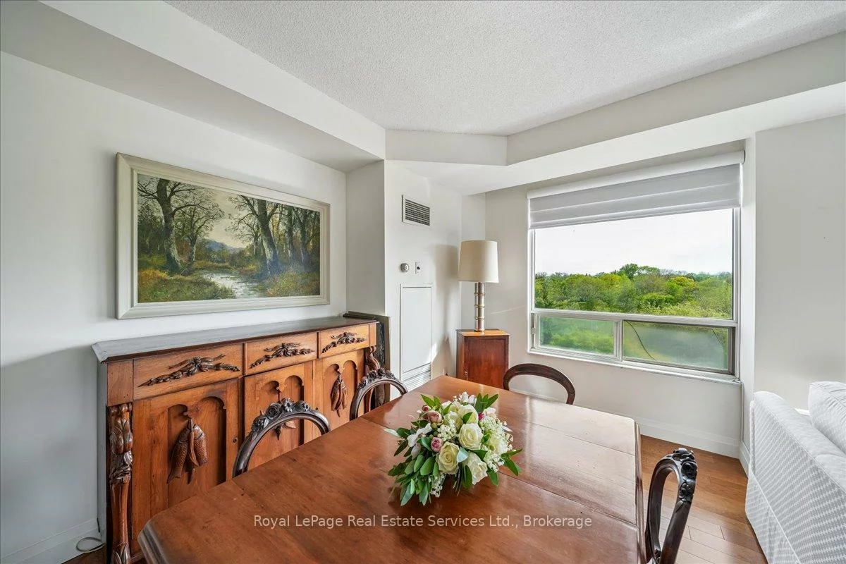 2511, Lakeshore, 1001 - BR Bronte, Oakville
