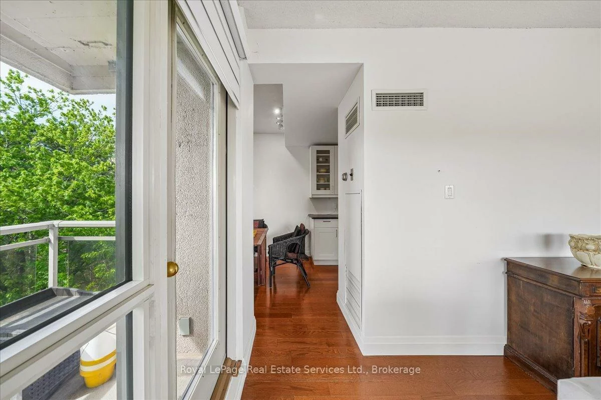 2511, Lakeshore, 1001 - BR Bronte, Oakville