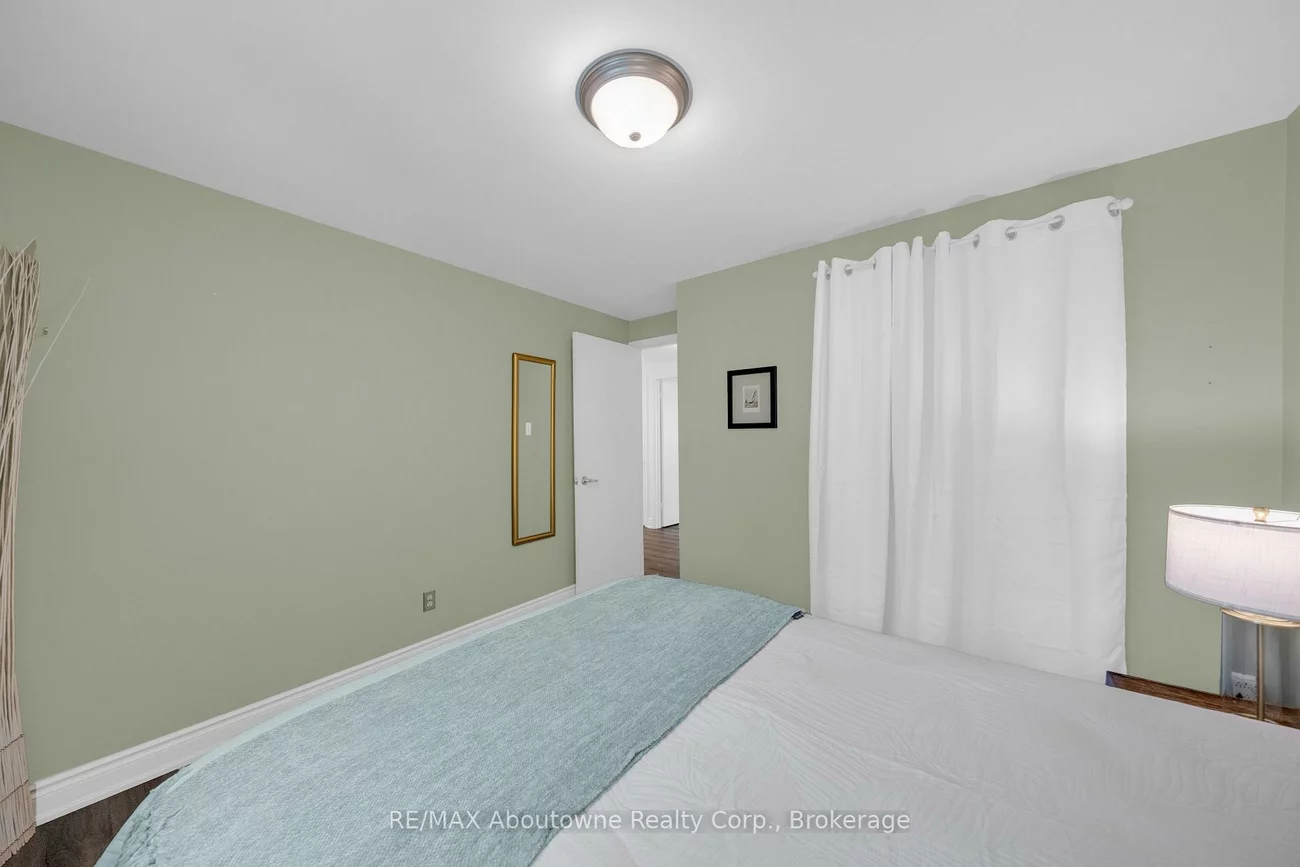 1270, Gainsborough, 1005 - FA Falgarwood, Oakville