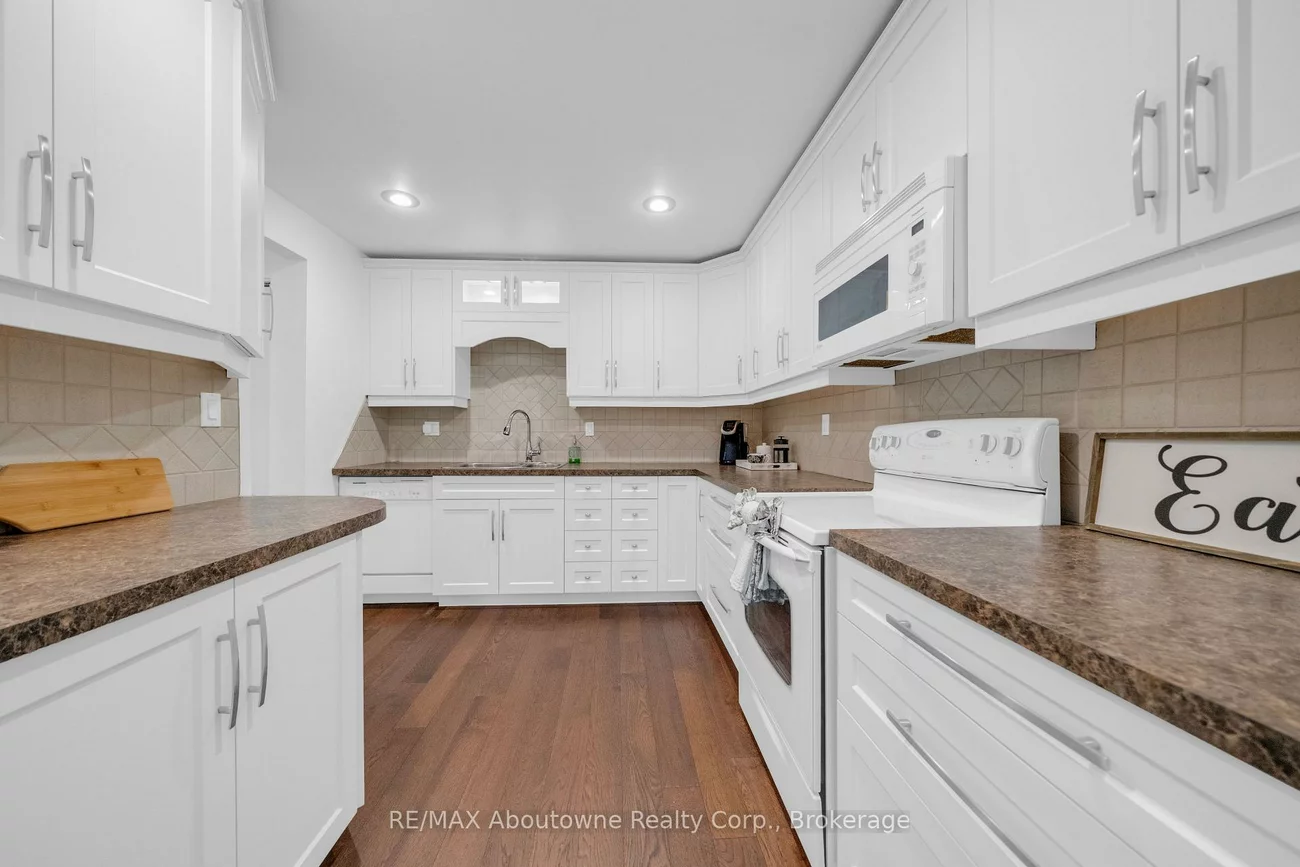 1270, Gainsborough, 1005 - FA Falgarwood, Oakville