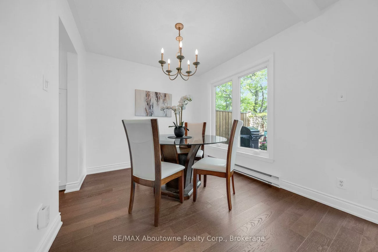 1270, Gainsborough, 1005 - FA Falgarwood, Oakville