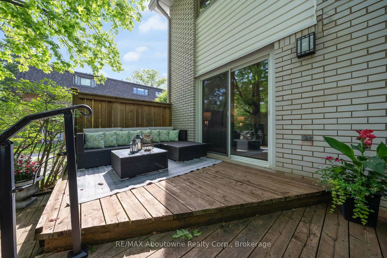1270, Gainsborough, 1005 - FA Falgarwood, Oakville