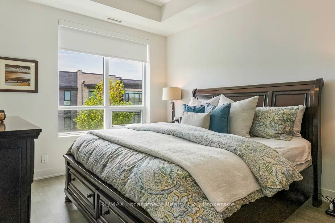 123, Maurice, 1002 - CO Central, Oakville