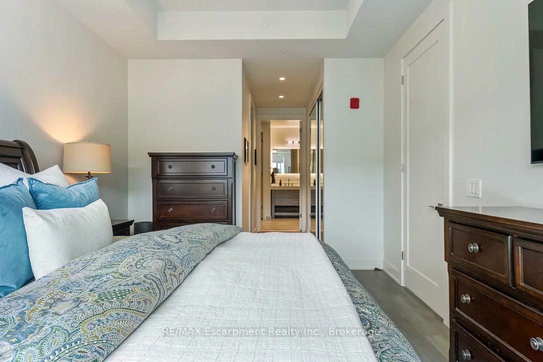 123, Maurice, 1002 - CO Central, Oakville