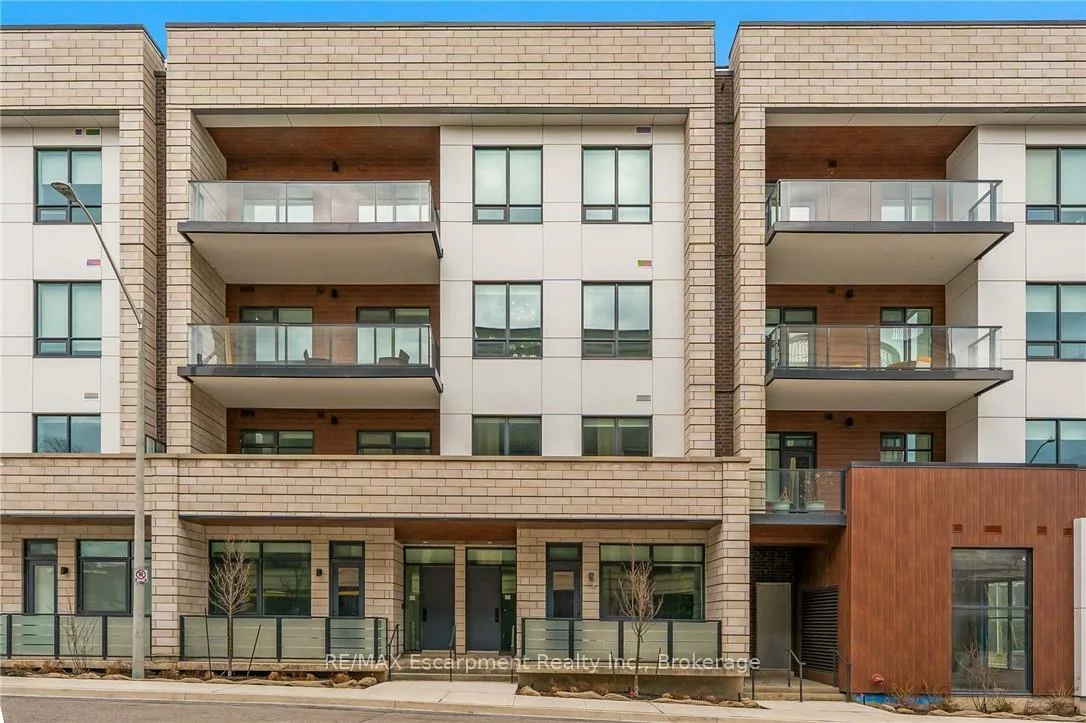 123, Maurice, 1002 - CO Central, Oakville