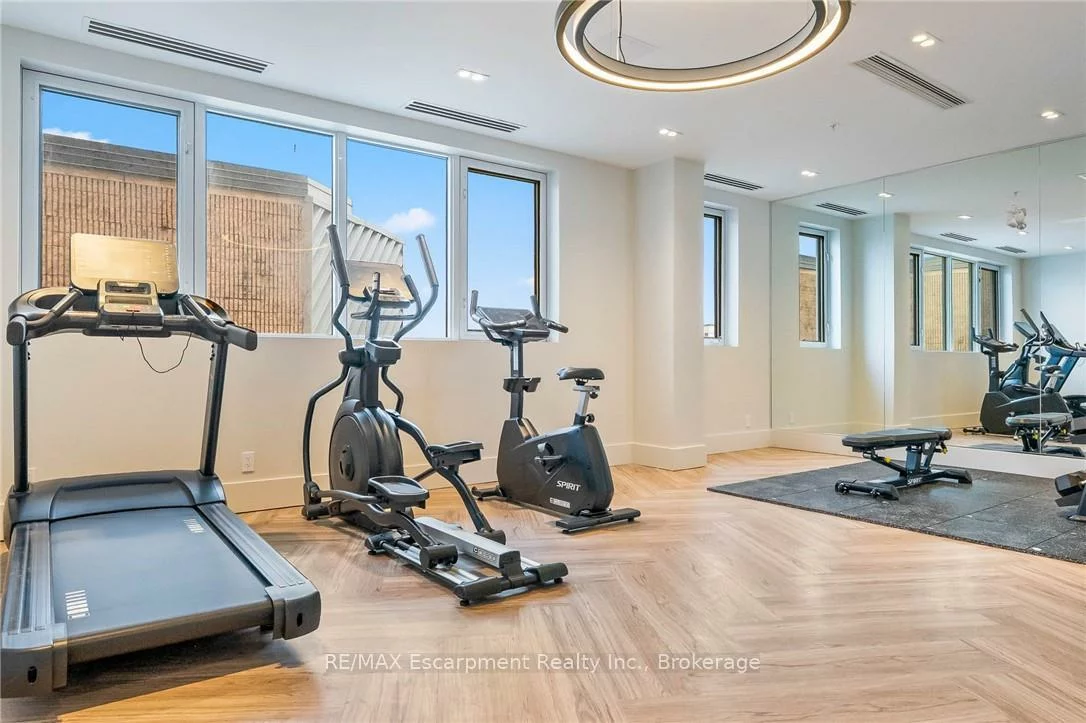 123, Maurice, 1002 - CO Central, Oakville