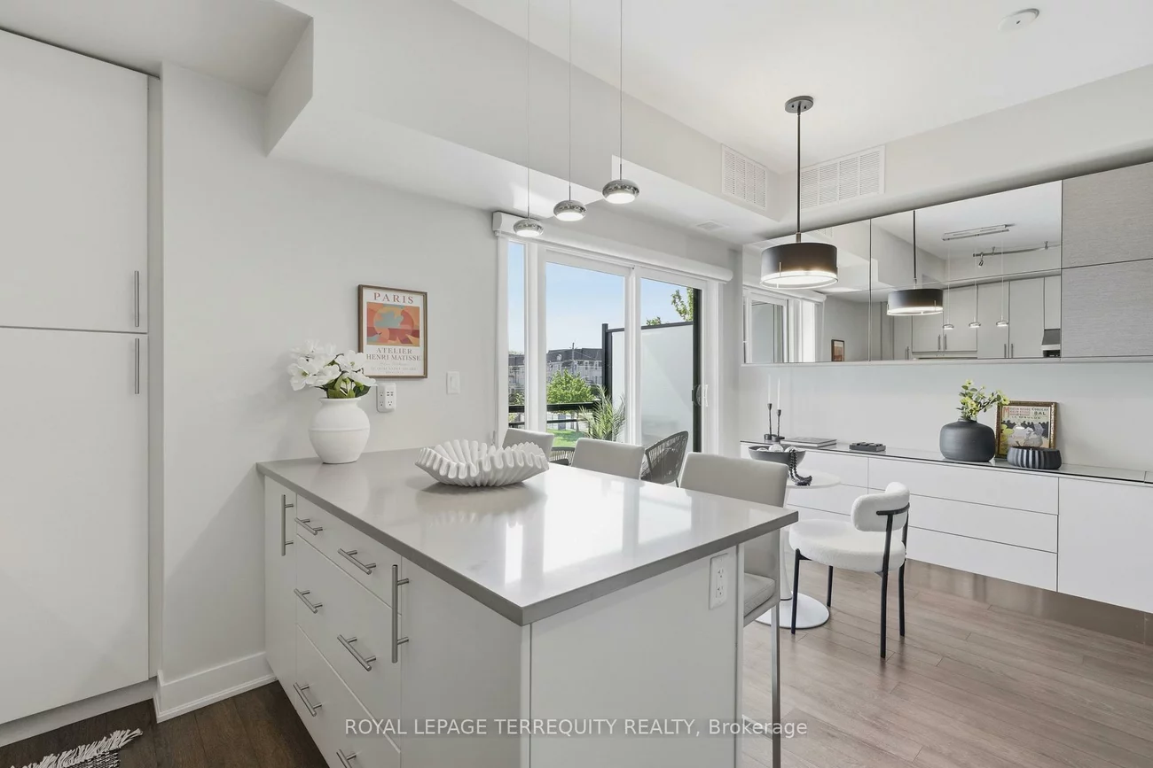128, Garden, 1002 - CO Central, Oakville