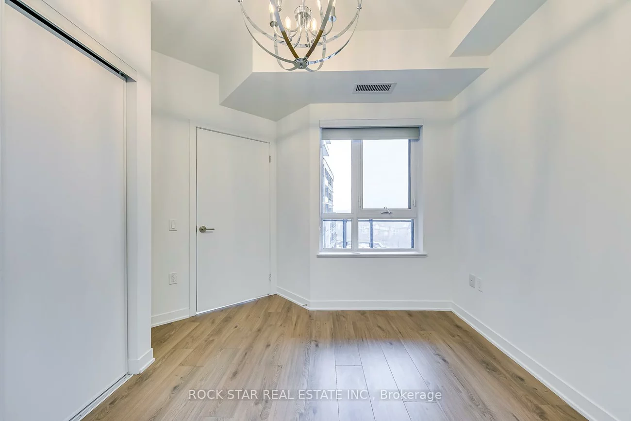 395, Dundas, 1008 - GO Glenorchy, Oakville
