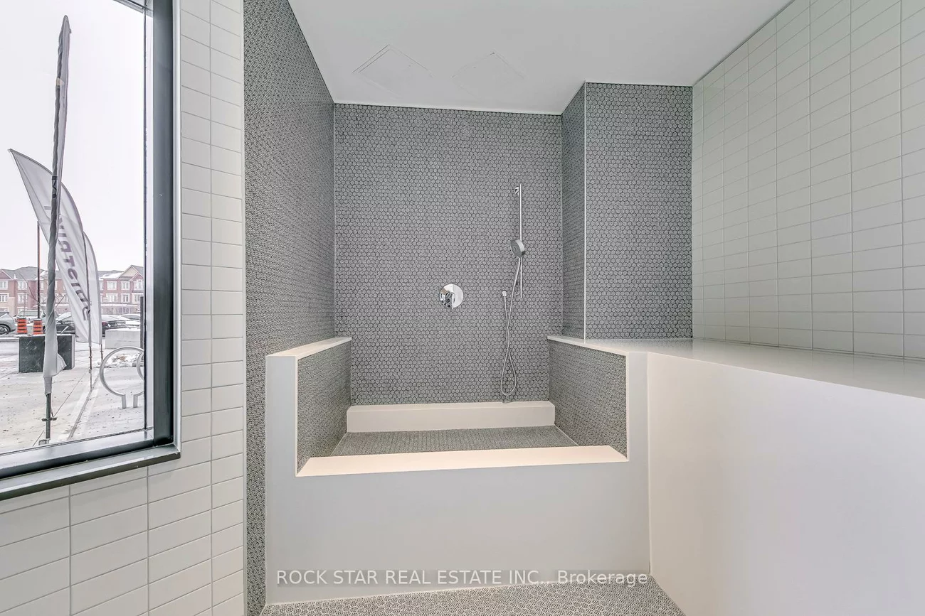 395, Dundas, 1008 - GO Glenorchy, Oakville