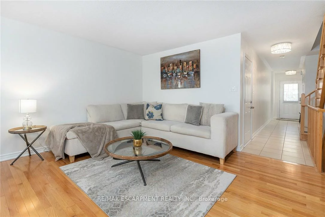 233, Duskywing, 1001 - BR Bronte, Oakville