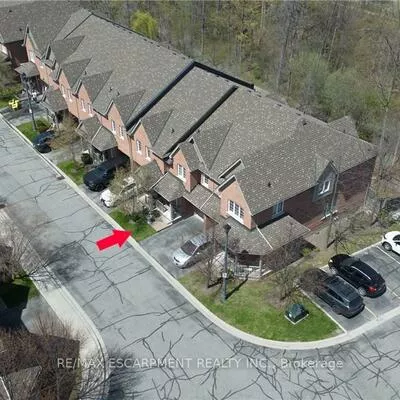233, Duskywing, 1001 - BR Bronte, Oakville
