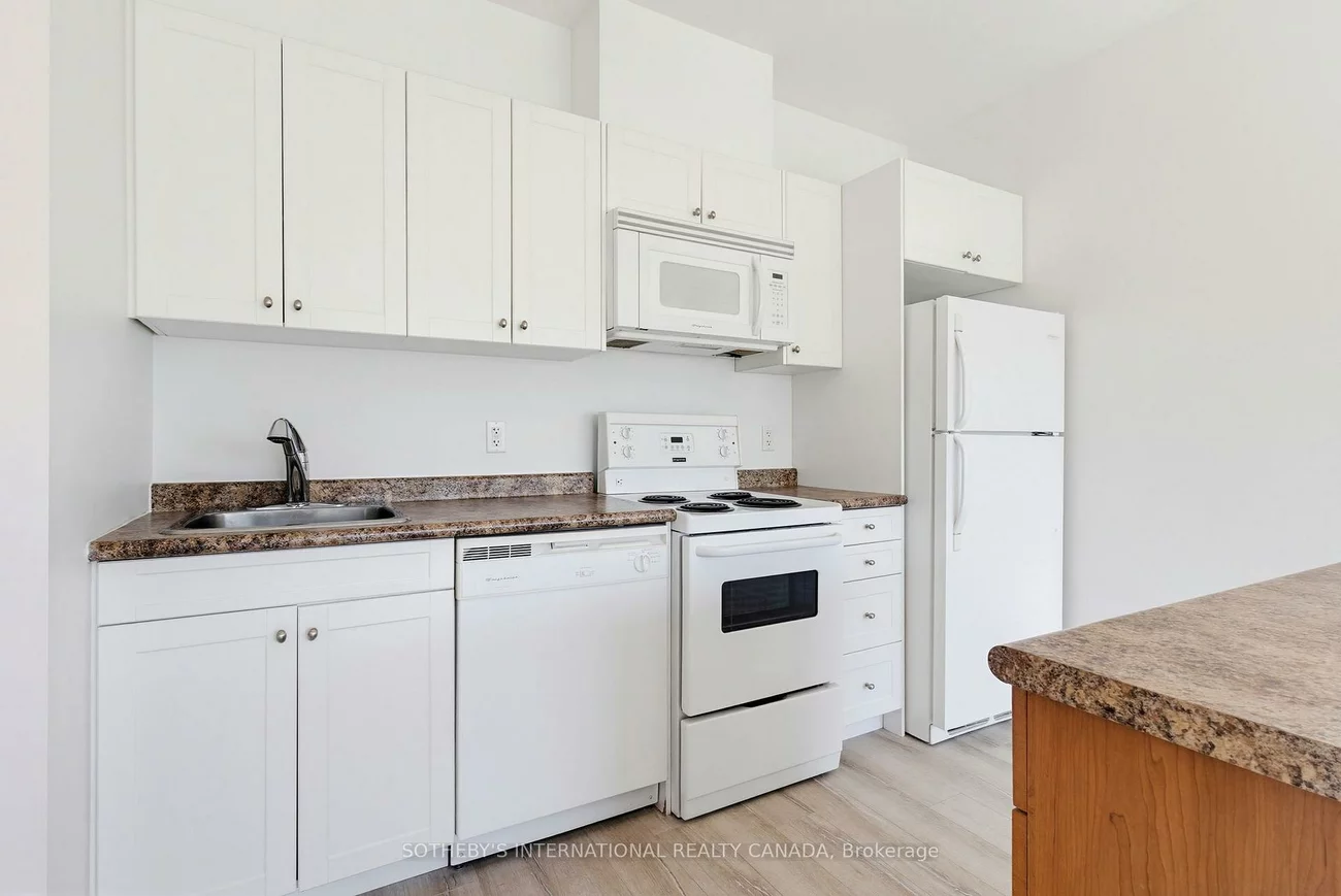 459, Kerr, 1002 - CO Central, Oakville