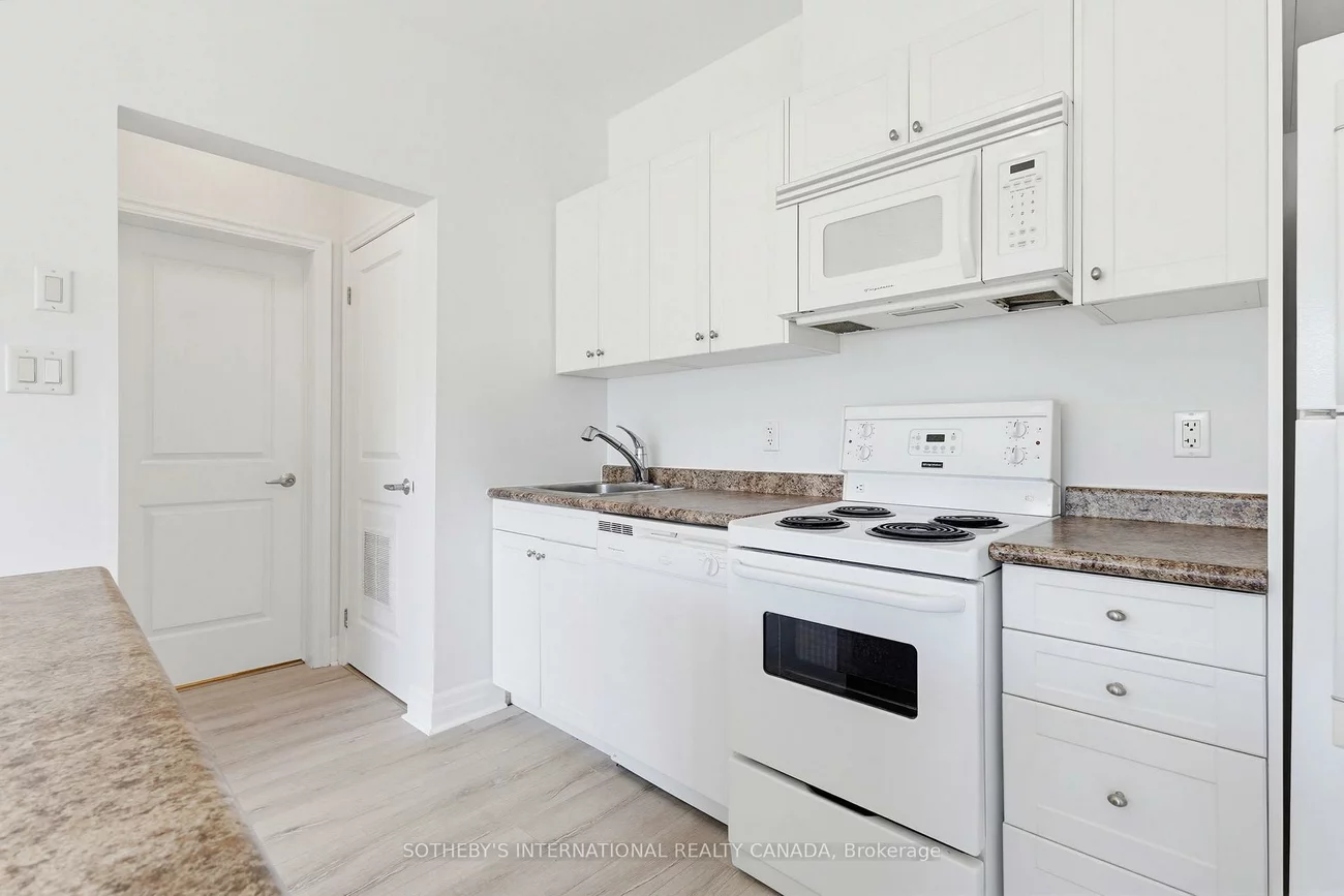 459, Kerr, 1002 - CO Central, Oakville