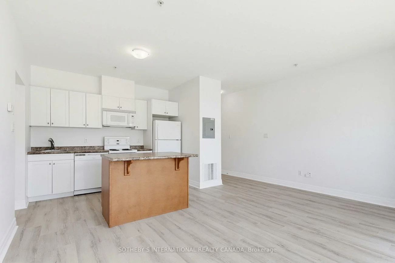 459, Kerr, 1002 - CO Central, Oakville