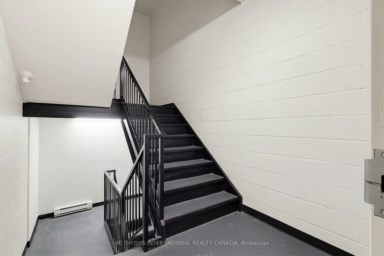 459, Kerr, 1002 - CO Central, Oakville