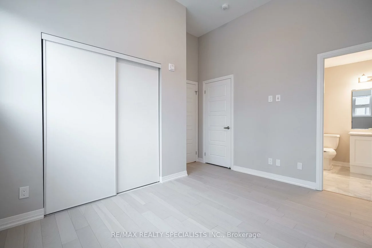 3265, CARDING MILL, 1008 - GO Glenorchy, Oakville