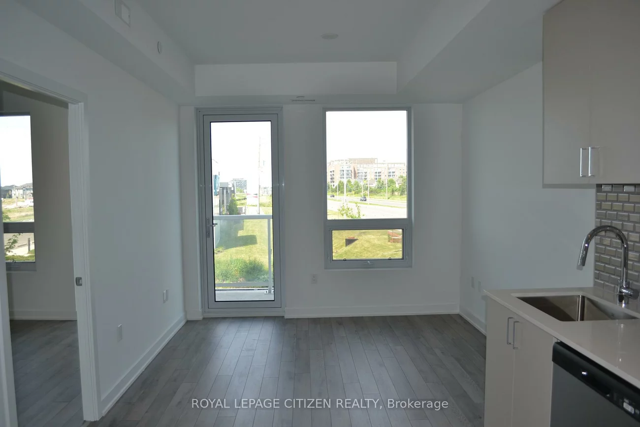 1005, Dundas, 1010 - JM Joshua Meadows, Oakville