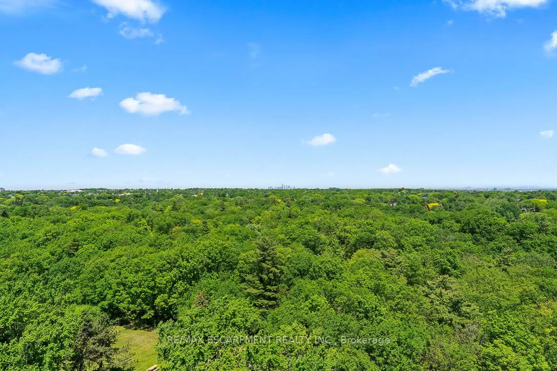 1359, White Oaks, 1005 - FA Falgarwood, Oakville