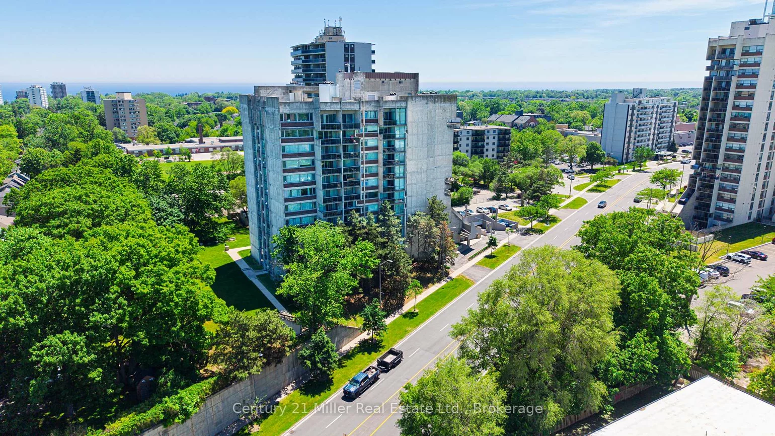 20, Speers, 1002 - CO Central, Oakville