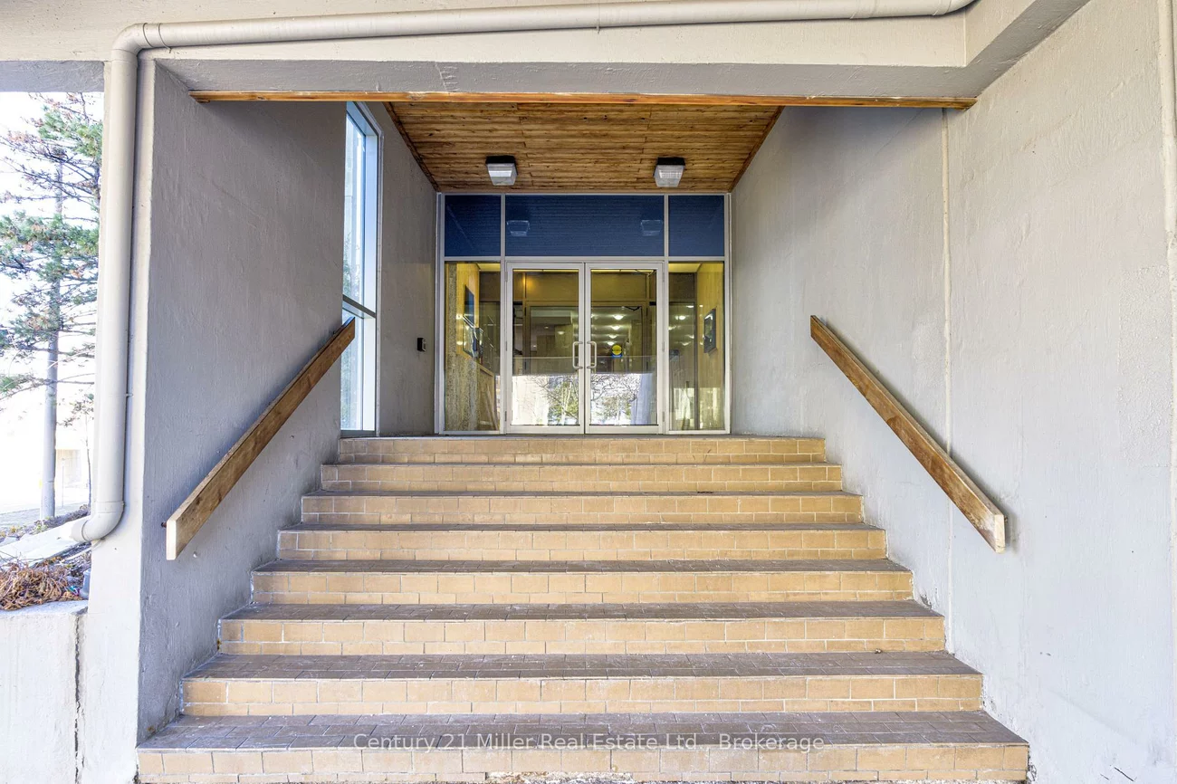 20, Speers, 1002 - CO Central, Oakville