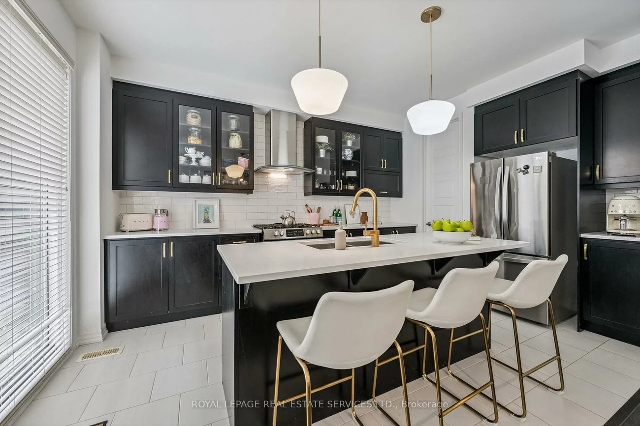 78, Huguenot, 1008 - GO Glenorchy, Oakville