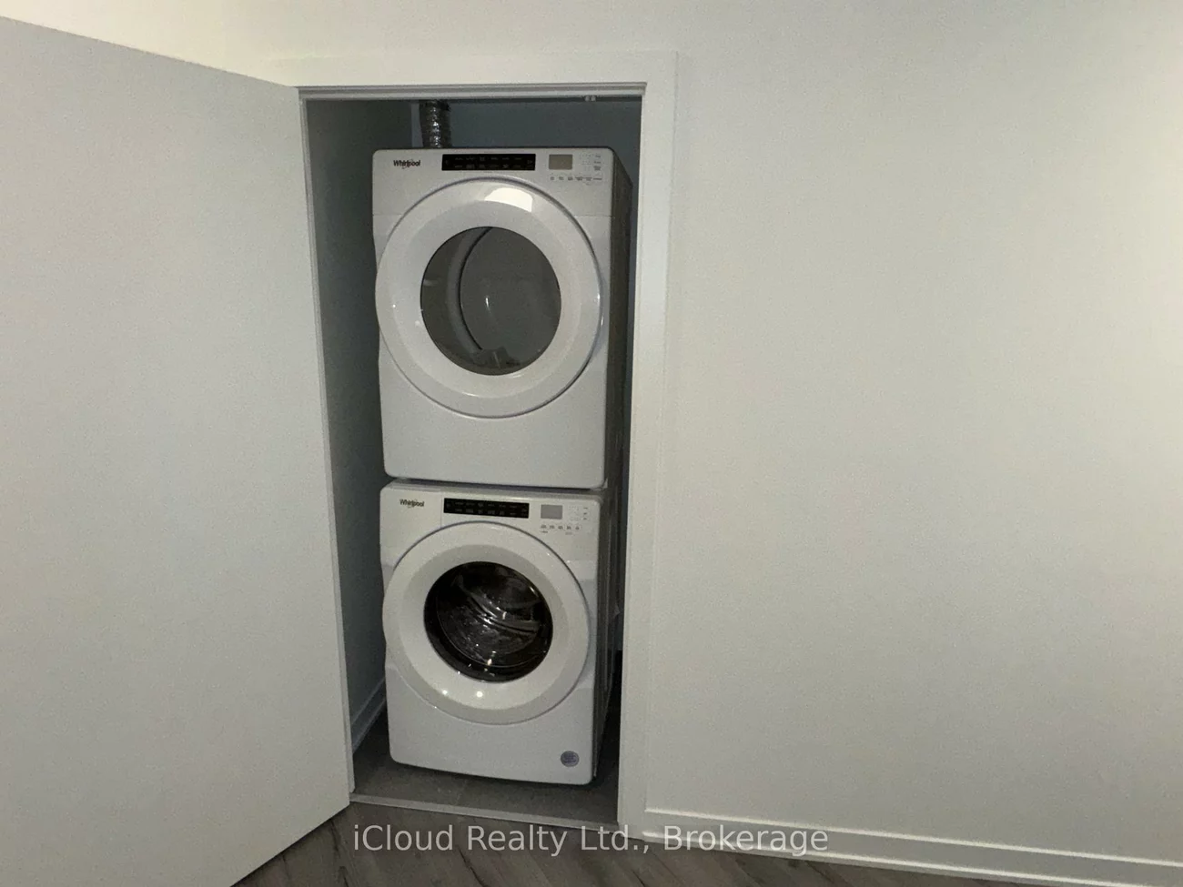 395, Dundas, 1008 - GO Glenorchy, Oakville