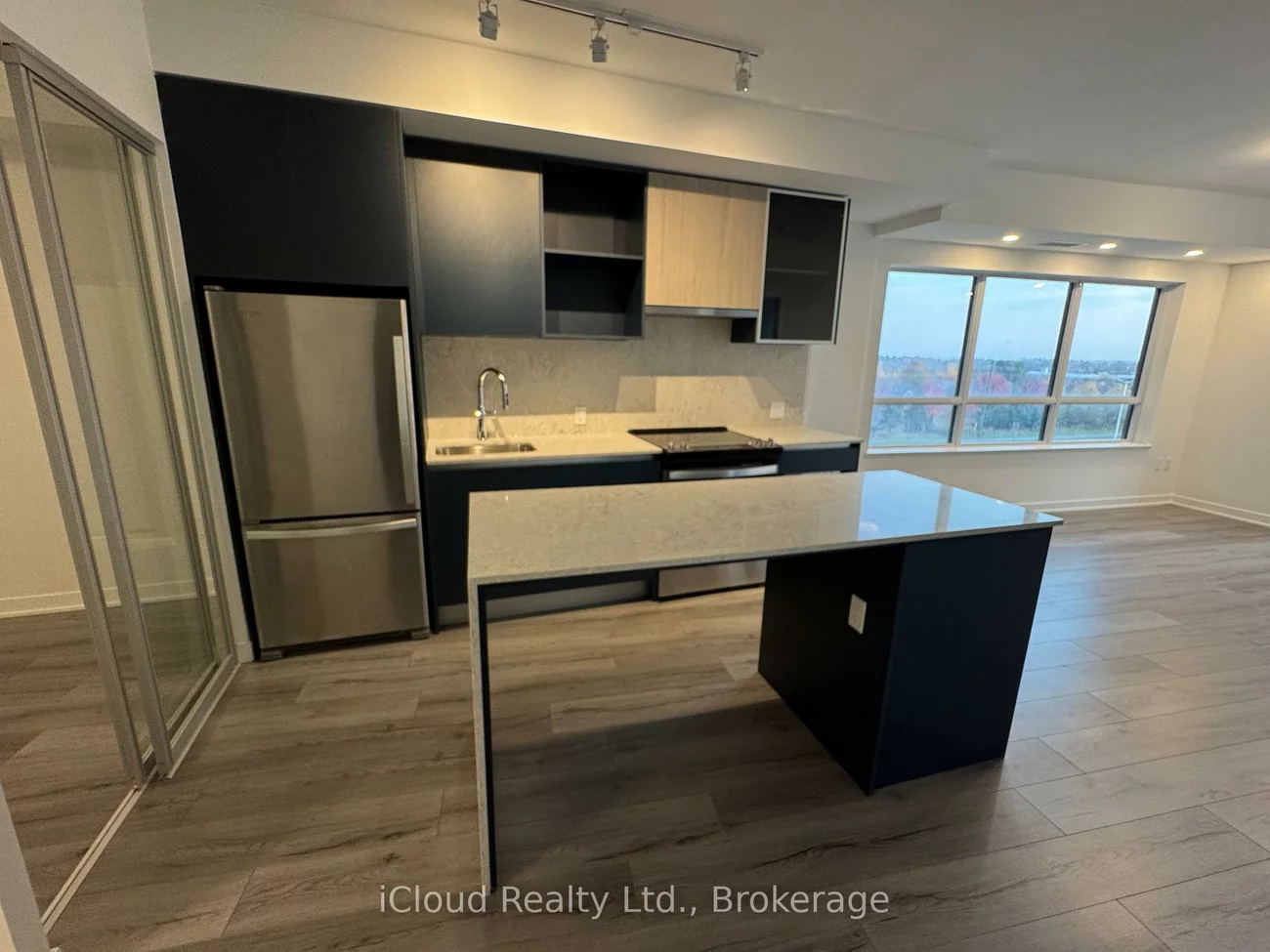 395, Dundas, 1008 - GO Glenorchy, Oakville