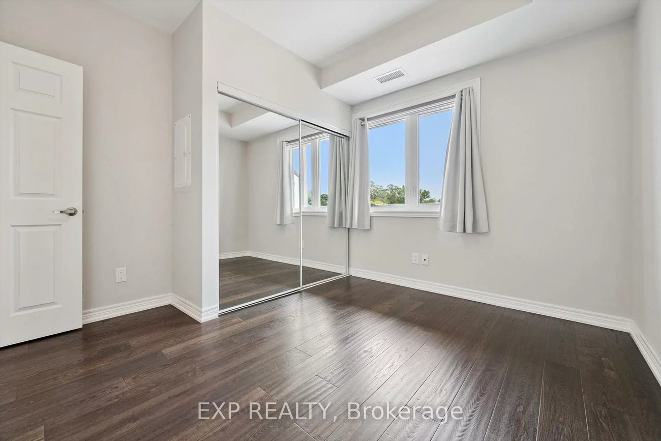 73, Washington, 1002 - CO Central, Oakville