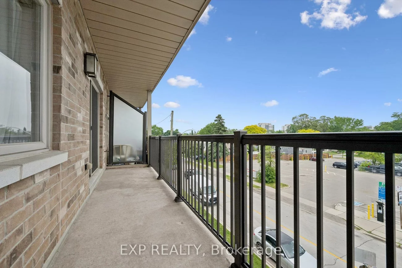 73, Washington, 1002 - CO Central, Oakville