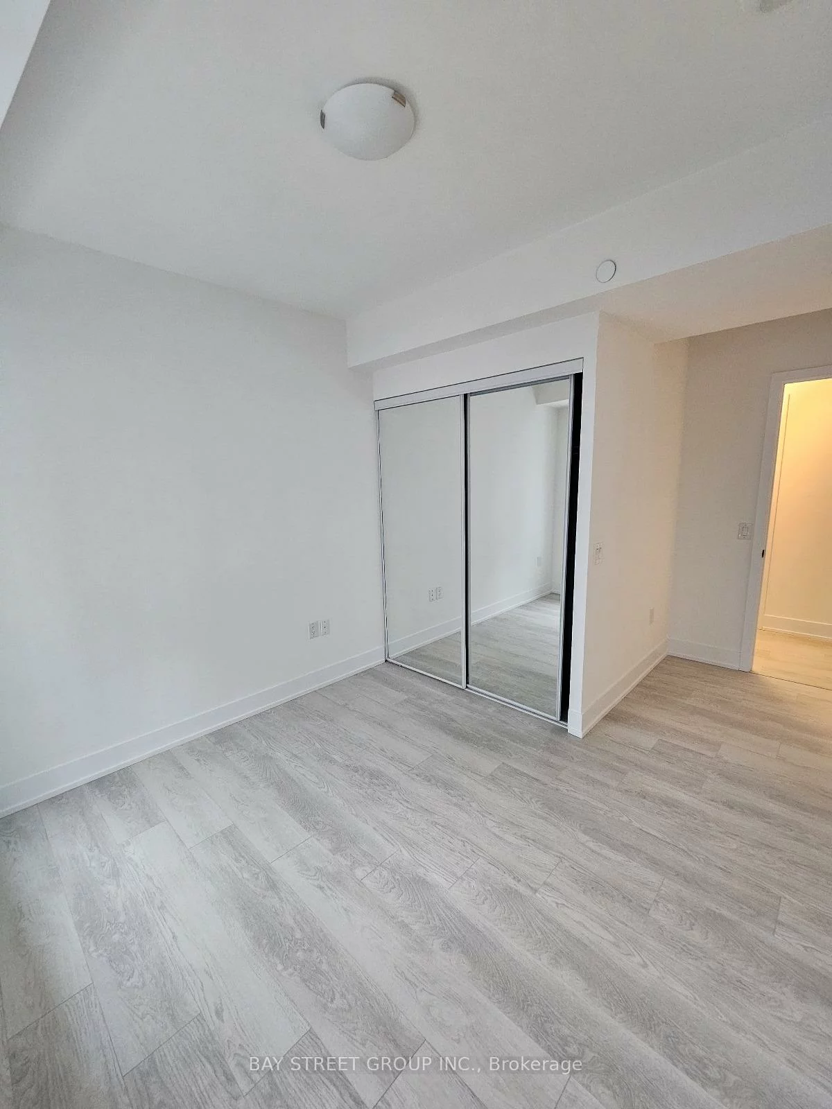 2450, Old Bronte, 1019 - WM Westmount, Oakville