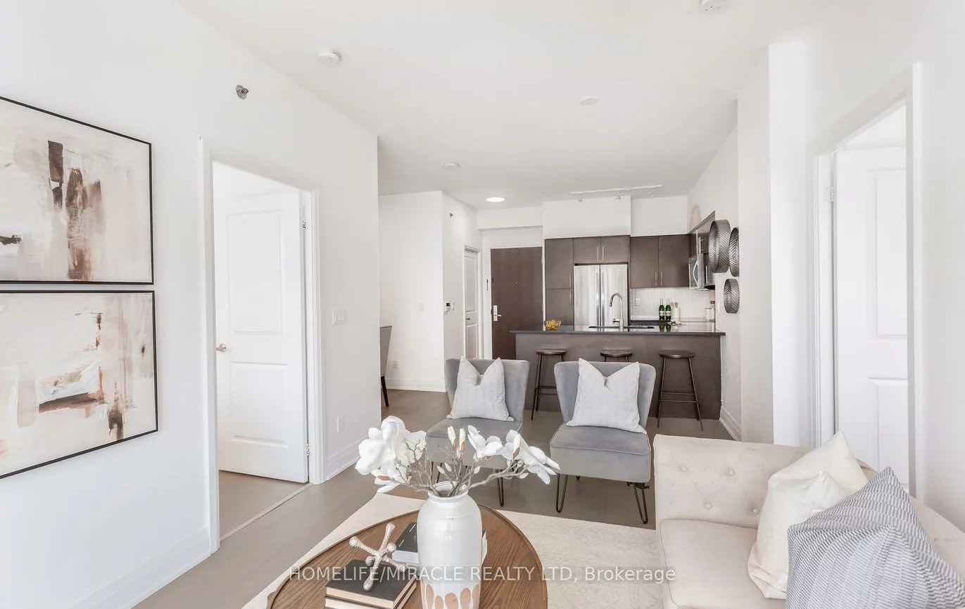55, Speers, 1002 - CO Central, Oakville