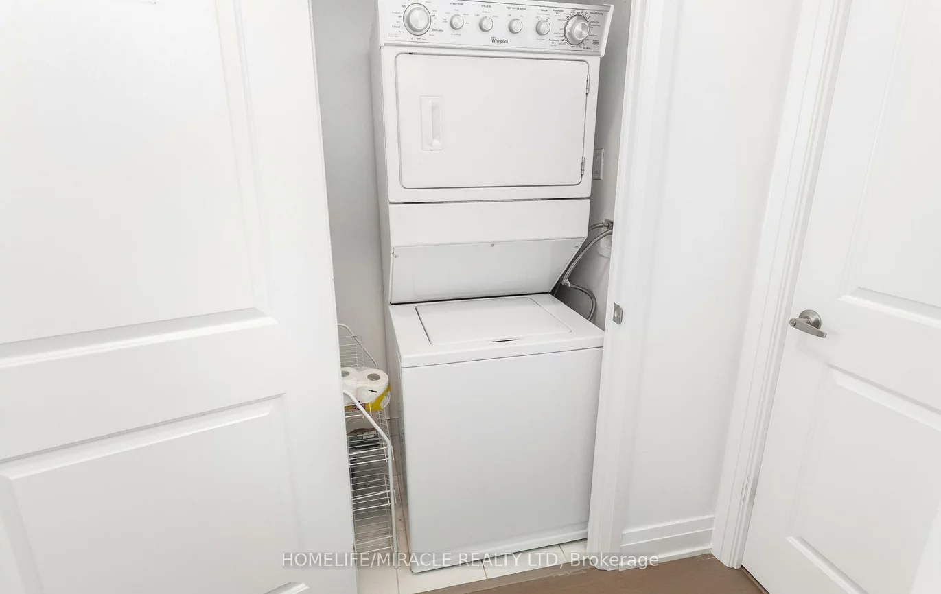 55, Speers, 1002 - CO Central, Oakville