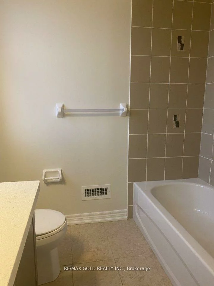 276, Gatwick, 1015 - RO River Oaks, Oakville