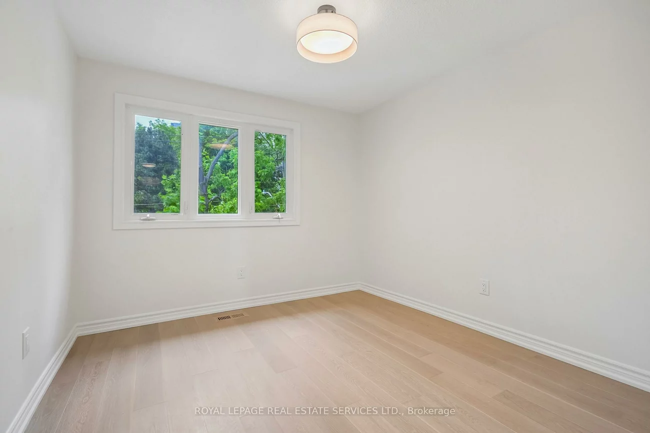 2222, Marine, 1001 - BR Bronte, Oakville